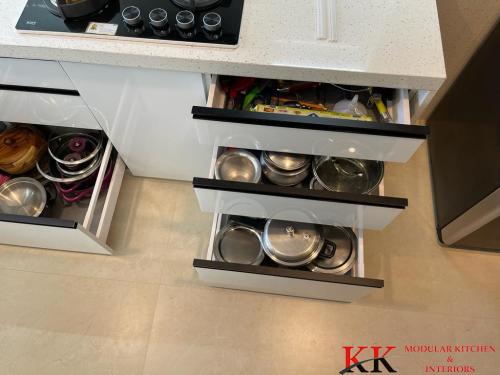 Best-Modular-kitchen-and-interior-by-KK-modular-Kitchen-prabhadevi-mumbai-2