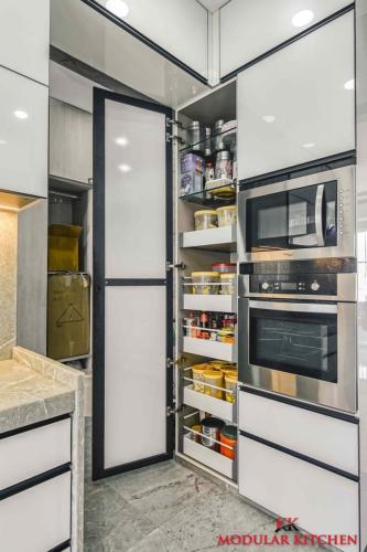 Inbuilt Micro And Oven With Space Tower