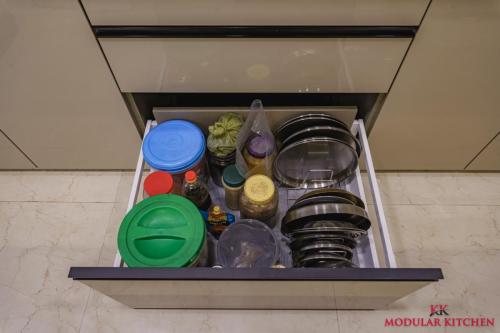 Completed-full-interior-work-in-Ruparel-Boiwada-Dadar-KK-Modular-Kitchens-and-Interior-design-in-Mumbai-Best-Modular-Kitchen-and-interior-designing-6
