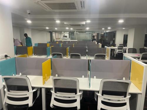 commercial-interior-designers-in-mumbai-Design-your-oofices-from-KK-Modular-Kitchens-and-Interior-in-Mumbai-40