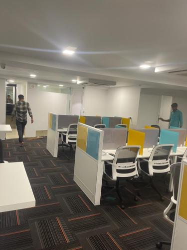 commercial-interior-designers-in-mumbai-Design-your-oofices-from-KK-Modular-Kitchens-and-Interior-in-Mumbai-51